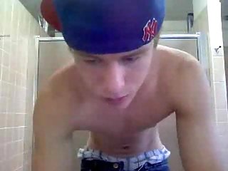 Dirty twinks jerking for webcam